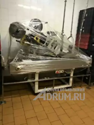 Этикетировочная машина, для нанесения самоклеющихся этикеток на колбасную продукцию, Москва
