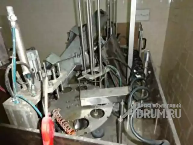 Автомат по фасовке жидких и пастообразных продуктов в Москвe