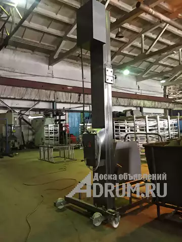 Столбовой мачтовый подъёмник-опрокидыватель, передвижной в Москвe