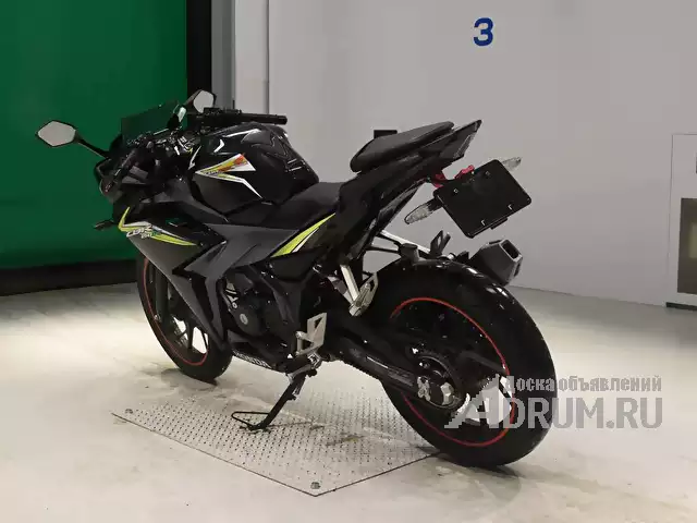 Мотоцикл спортбайк Honda CBR150R рама KC91 модификация спортивный гв 2016 пробег 12 т.км черный в Москвe, фото 7
