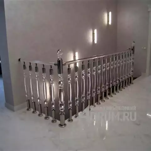 Прозрачные перила для лестницы (акрил), балясины в Краснодаре