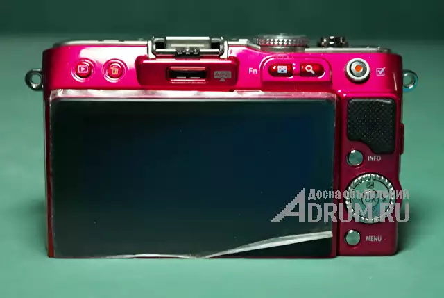Фотоаппарат беззеркальный Olympus E - PL3 новый, красного цвета, тушка, матрица Micro 43 в Москвe, фото 2