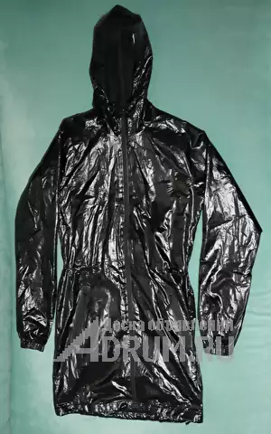 Продаю женский спортивный плащ дождевик NIKE original блестящий размер XS черного цвета абсолютно новый в Москвe, фото 4