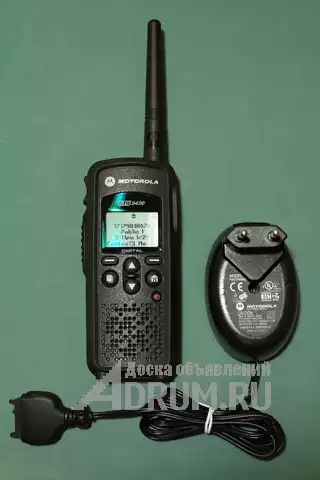 Продаю цифровую рацию Motorola DTR 2430 2. 4 Ghz FHSS дальность 2 км, в Москвe, категория "Рации, радиостанции"