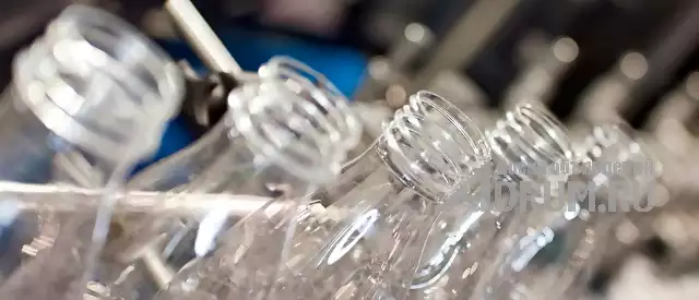 Пластиковые бутылки ПЭТ различных форм и размеров от производителя в Москвe