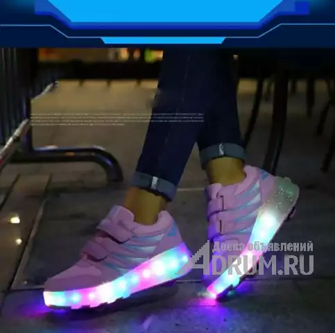 Светящиеся роликовые кроссовки на двух колесах в Томске, фото 3