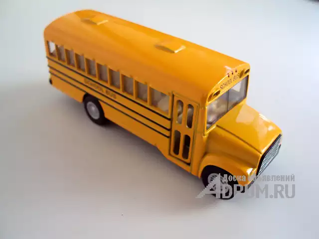 Американский школьный автобус в Липецке