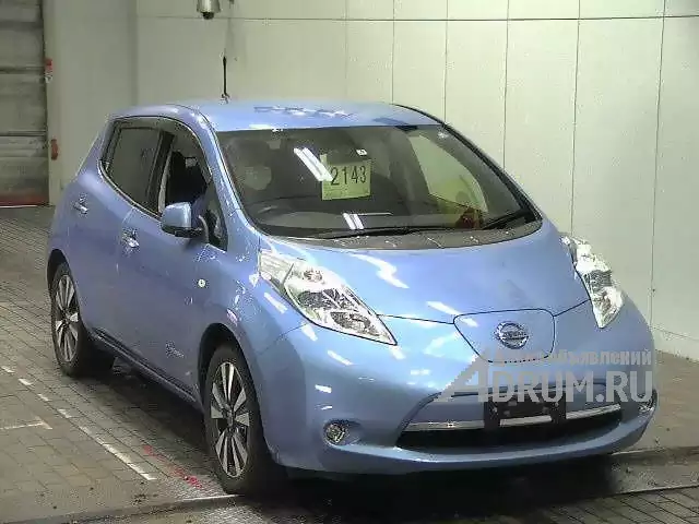 Электромобиль хэтчбек Nissan Leaf кузов AZE0 гв 2013, в Москвe, категория "Автомобили с пробегом"