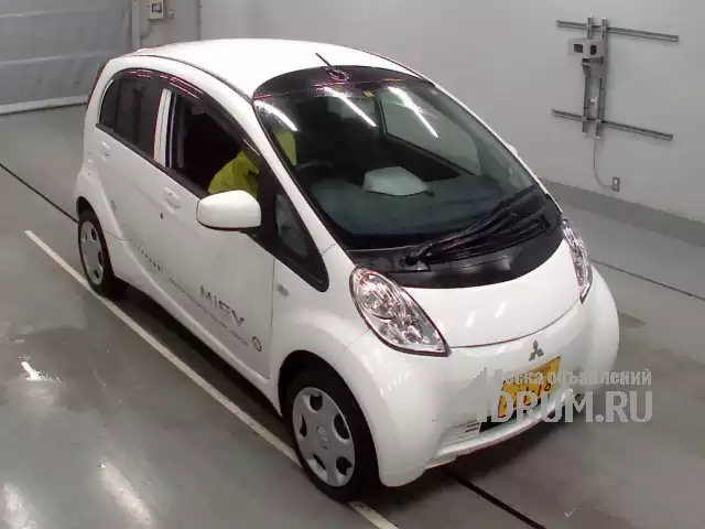 Хэтчбек электромобиль Mitsubishi I-MIEV кузов HA4W модификация X 16 KWH гв 2016 в Москвe